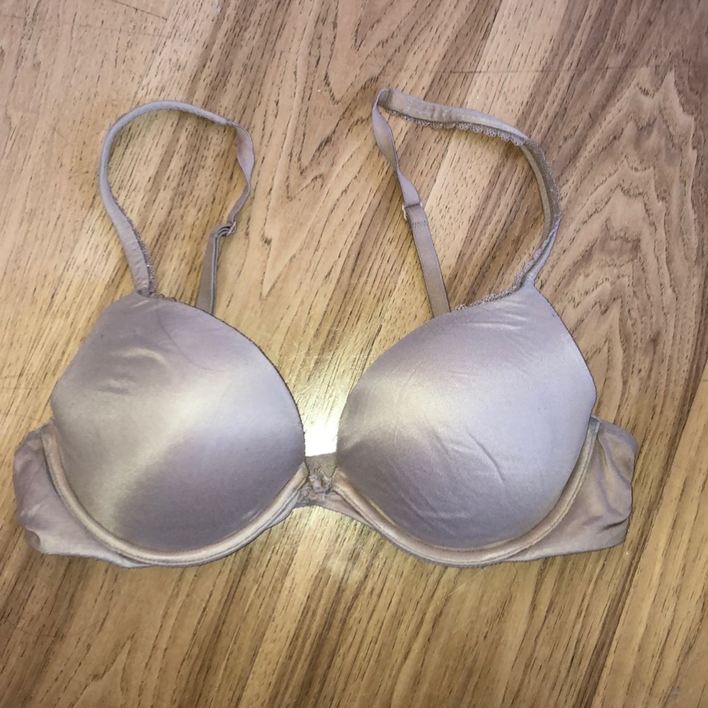 Nude body by Victoria push up bra